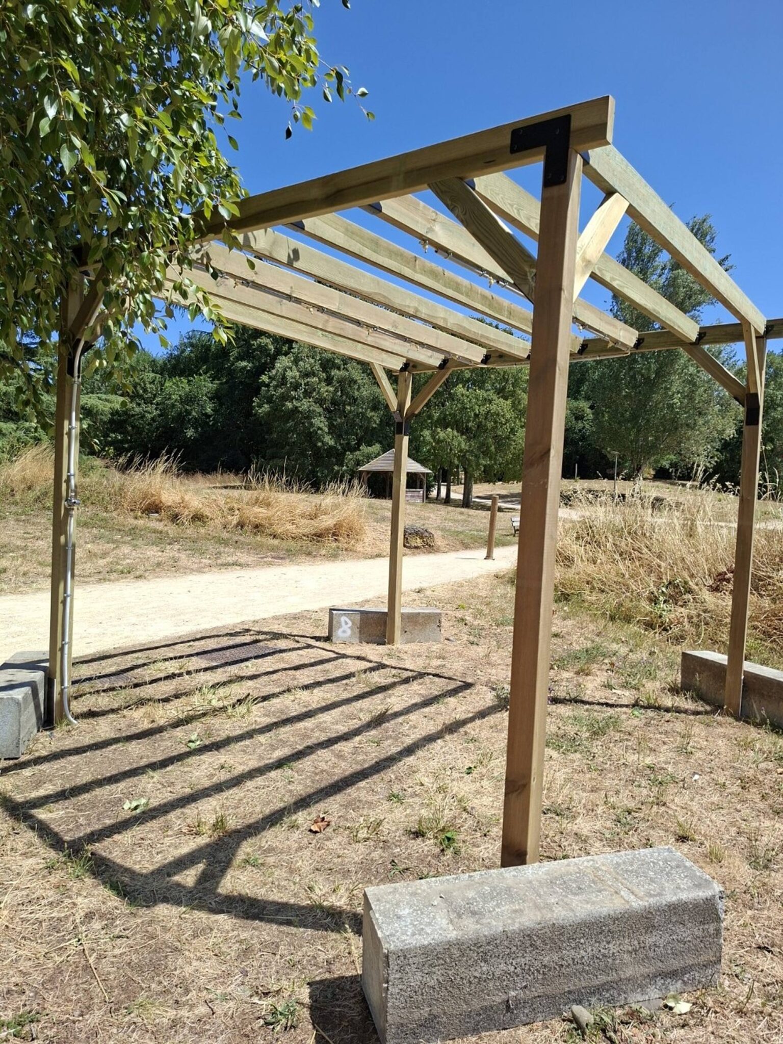 Le brumisateur de Beaulieu à l'entrée du Parc Urbain (le long du Boulevard René Cassin).